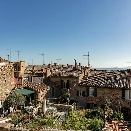 Casa Mustiola بيت ضيافة